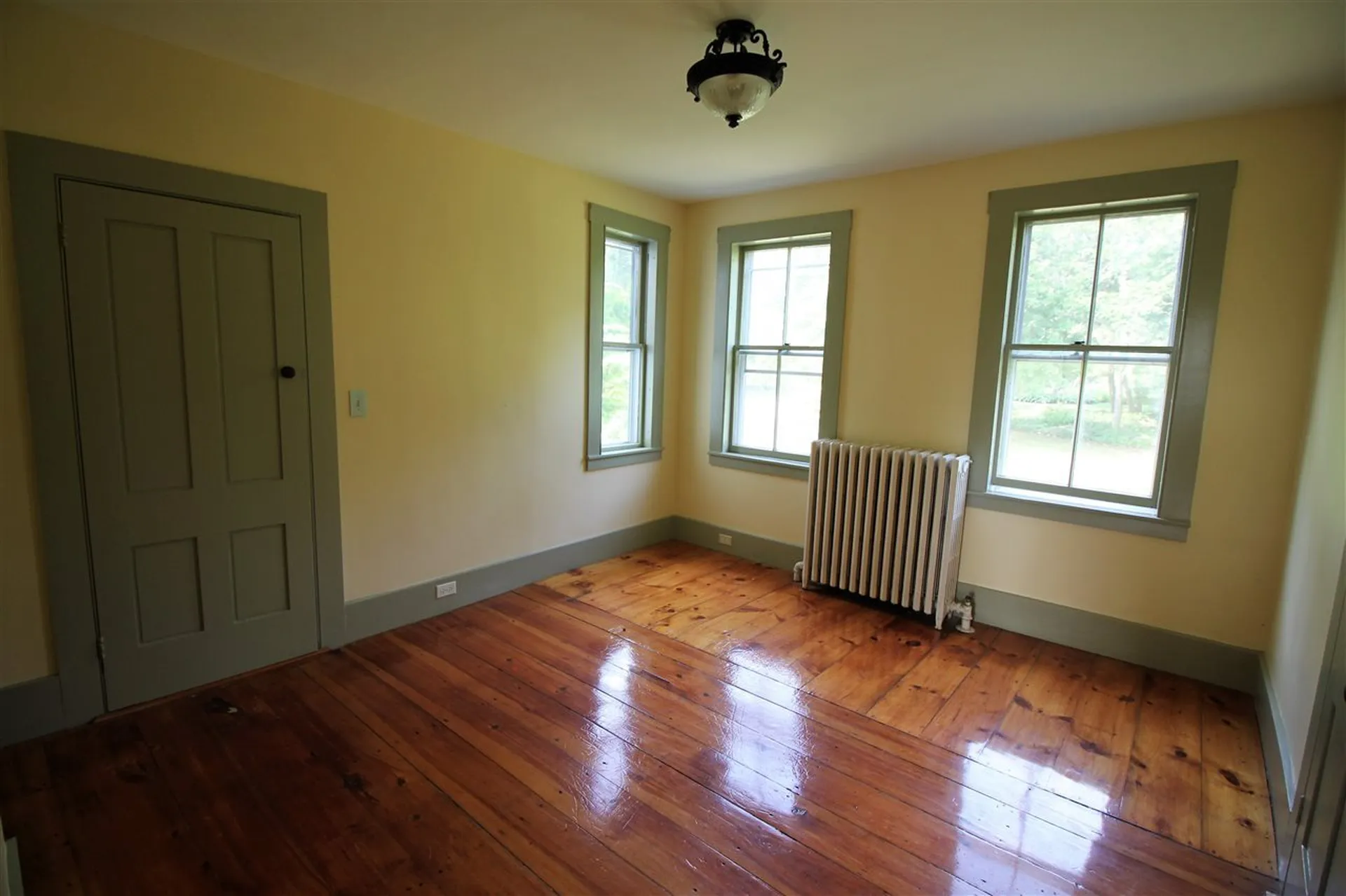 61 Woodland Road North Hampton NH 03862