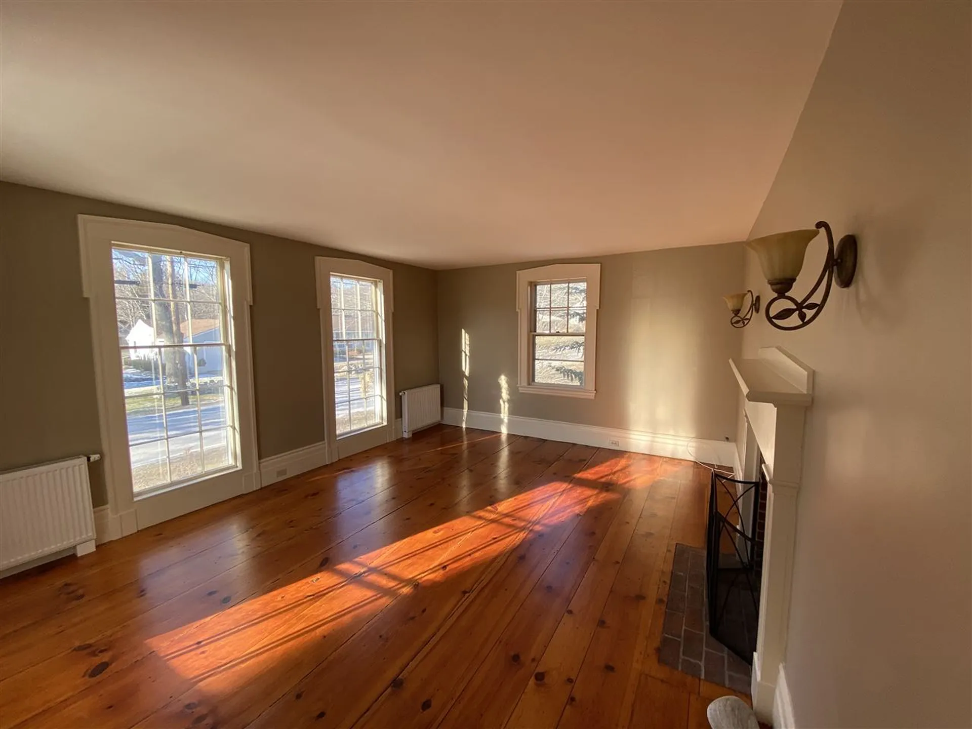 61 Woodland Road North Hampton NH 03862