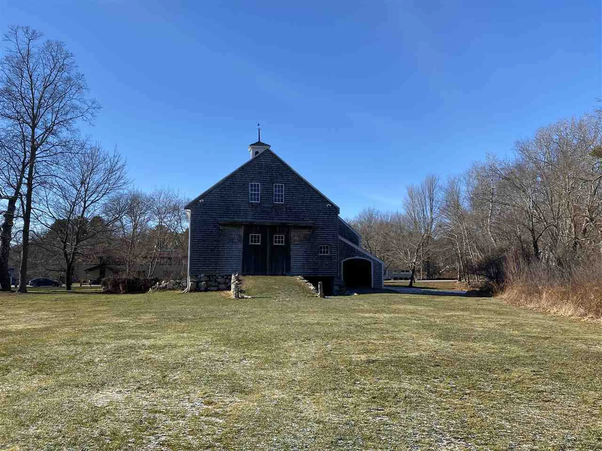 61 Woodland Road North Hampton NH 03862