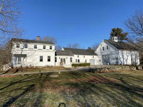 61 Woodland Road North Hampton NH 03862