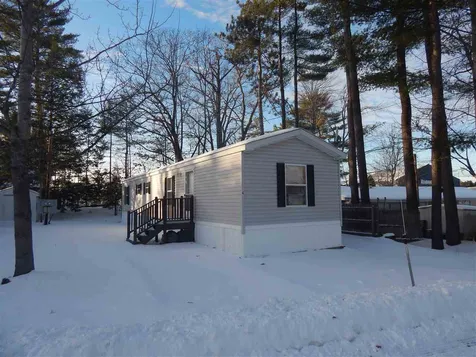 6 Joy Avenue Belmont NH 03220