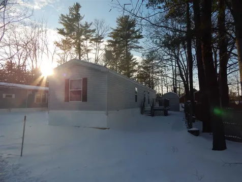 6 Joy Avenue Belmont NH 03220