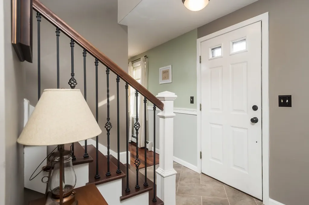 33 Pray Street Rochester NH 03868