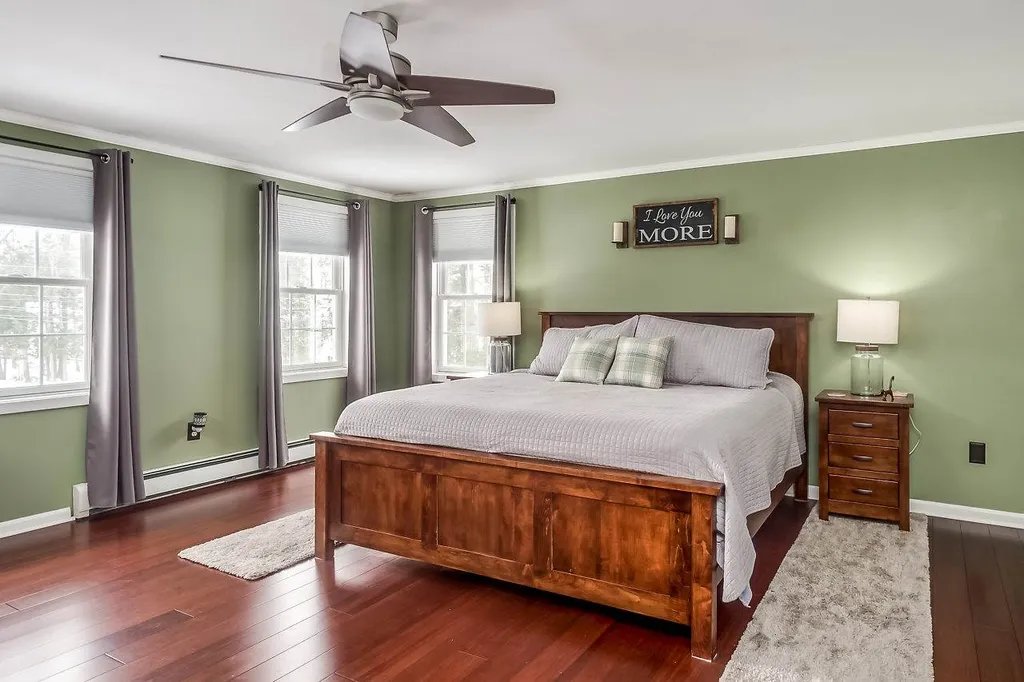 33 Pray Street Rochester NH 03868