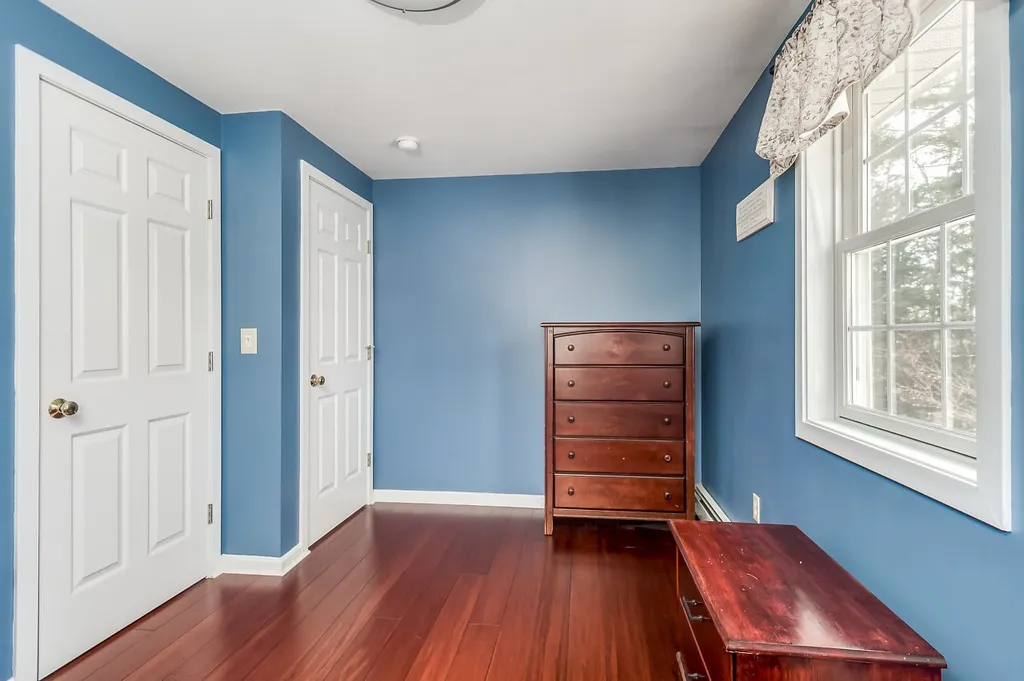 33 Pray Street Rochester NH 03868