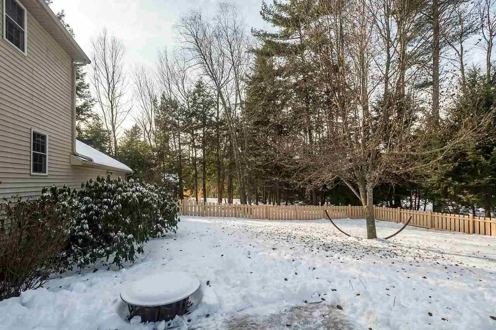 33 Pray Street Rochester NH 03868