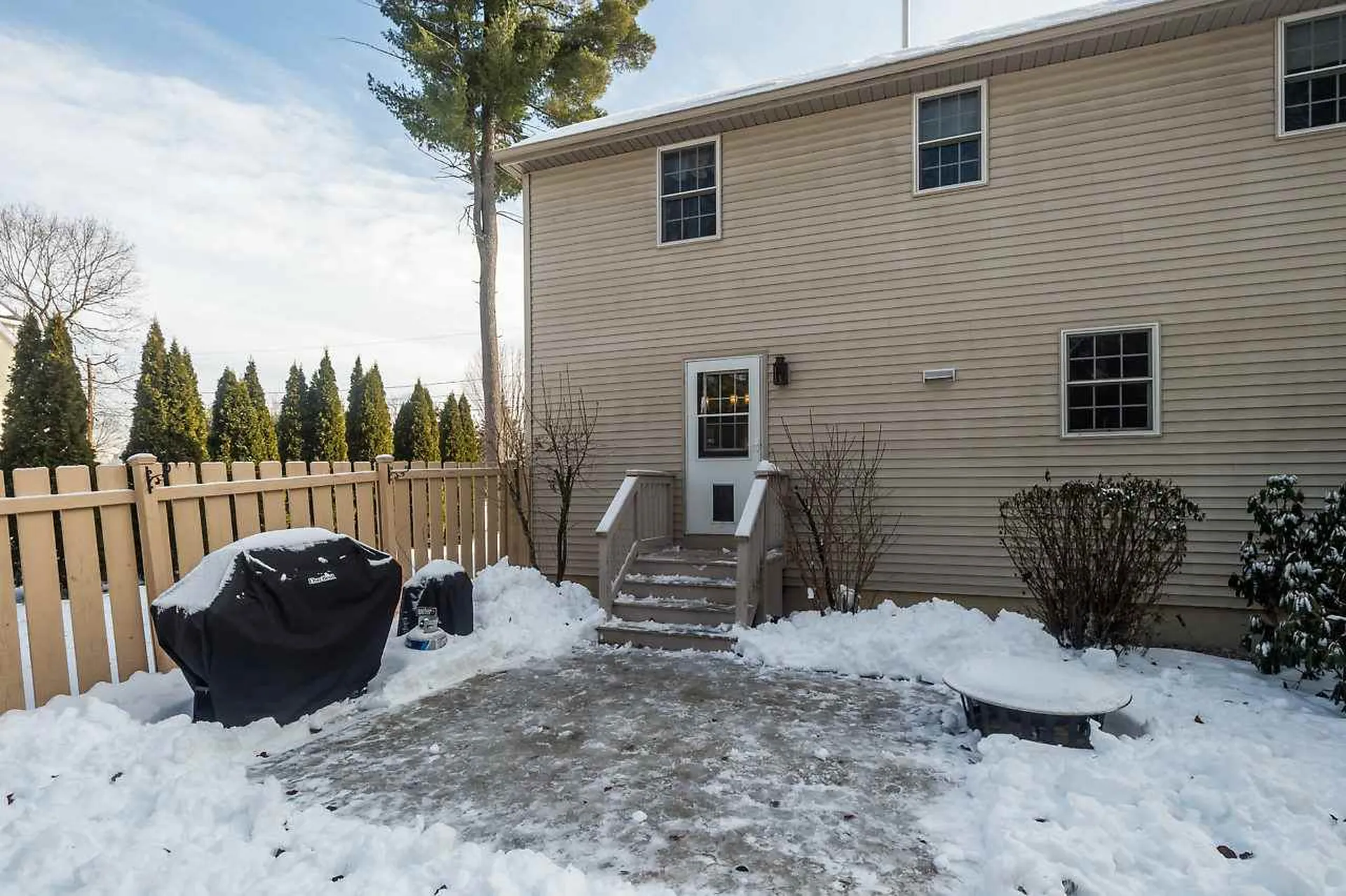 33 Pray Street Rochester NH 03868