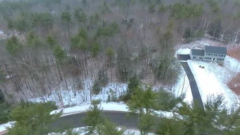 100 Olde Bridge Lane Epping NH 03042