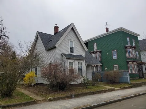343 Spruce Street Manchester NH 03103