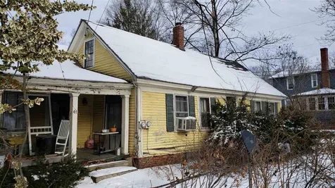 41 Maple Avenue Claremont NH 03743
