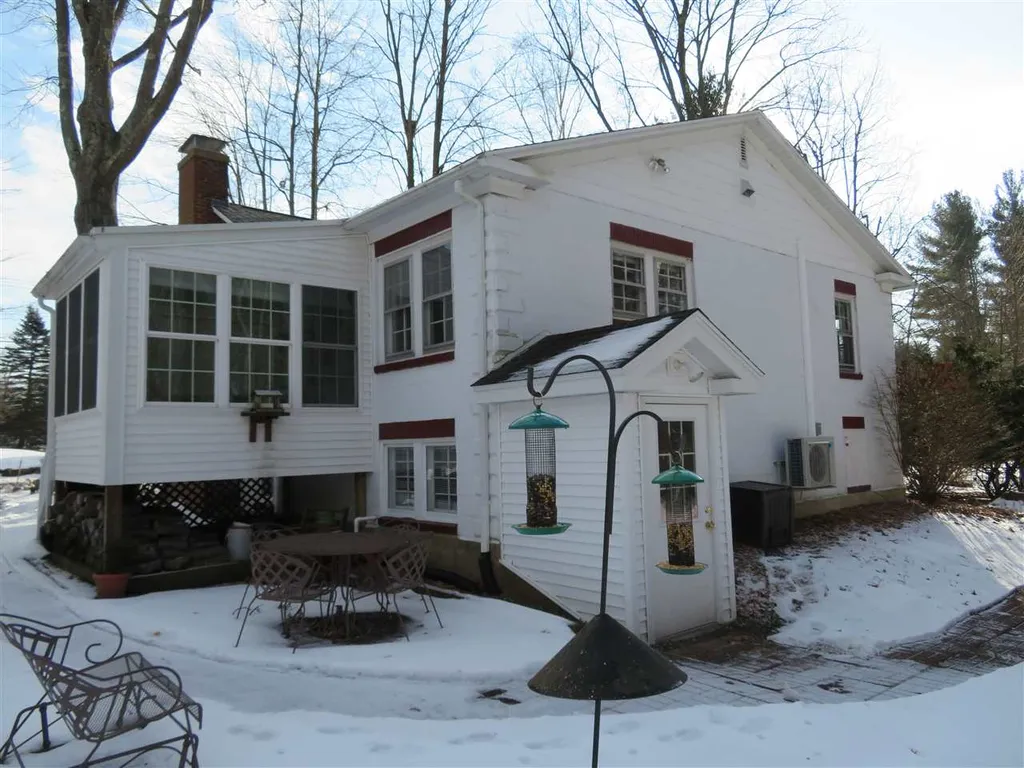 9 Drinkwater Road Exeter NH 03833
