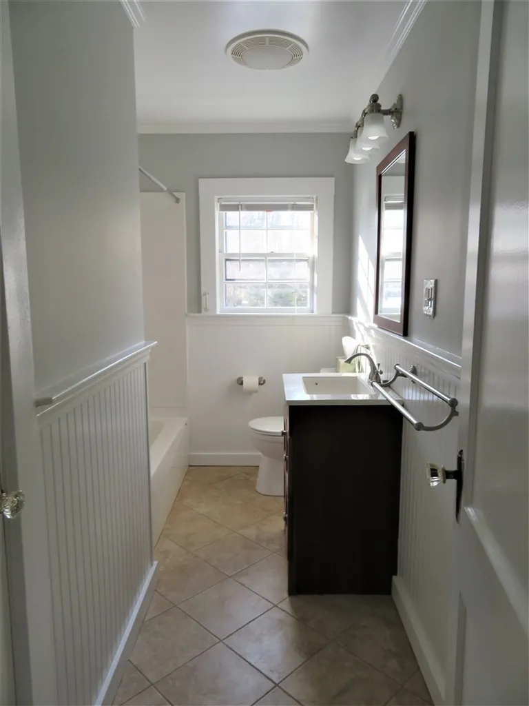 9 Drinkwater Road Exeter NH 03833