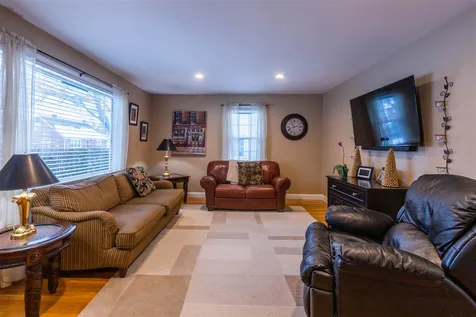 385 Hill Street Manchester NH 03102
