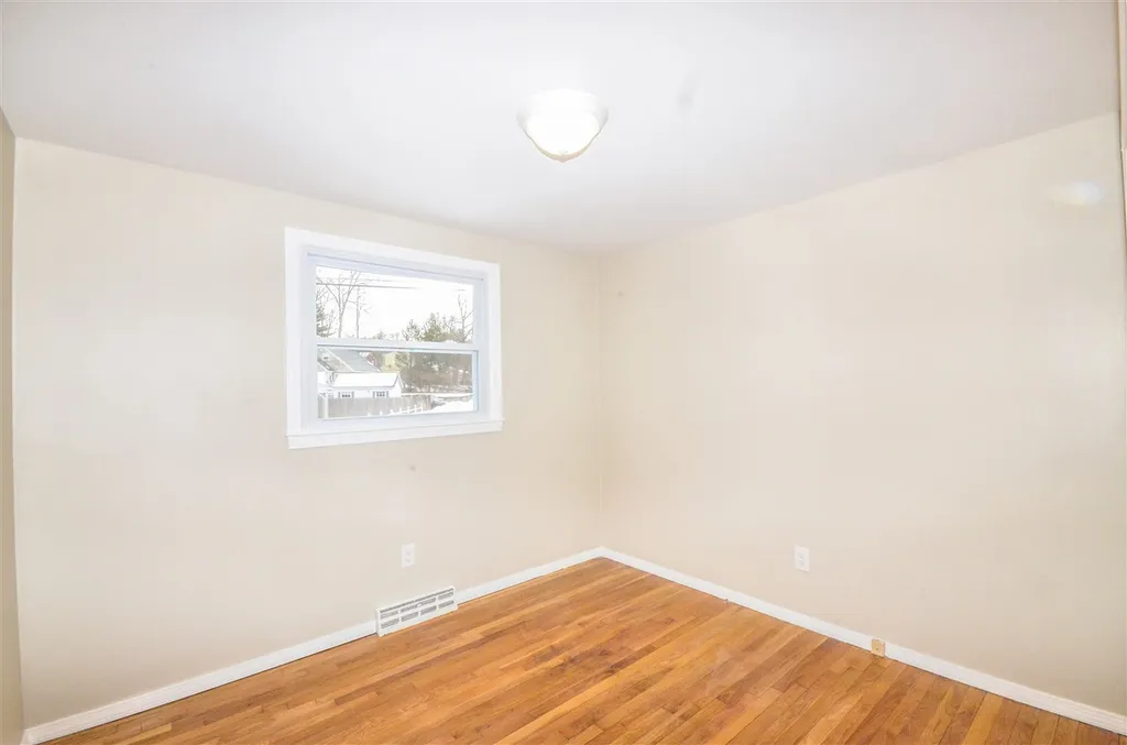 9 Richmond Street Nashua NH 03063
