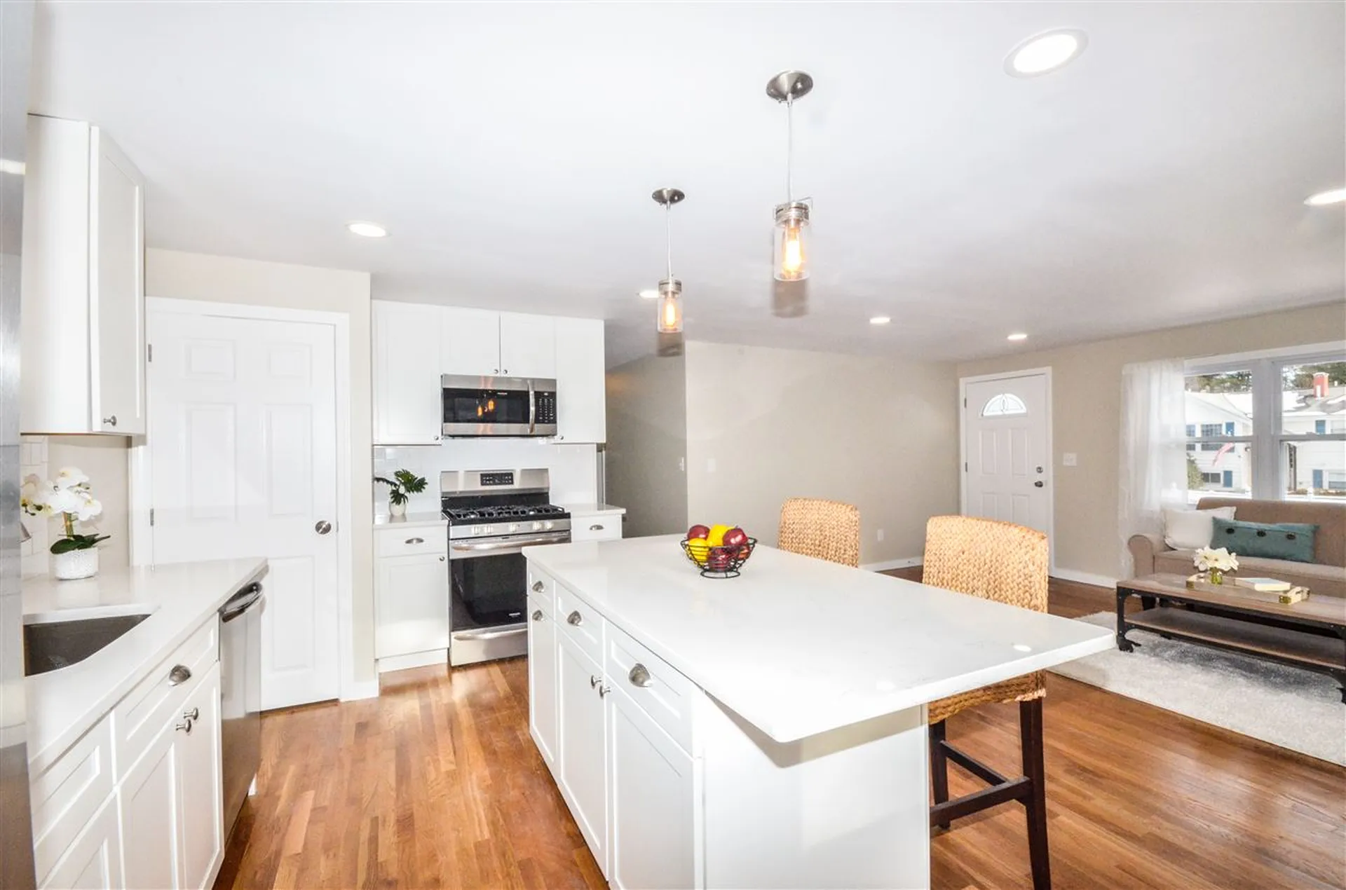 9 Richmond Street Nashua NH 03063