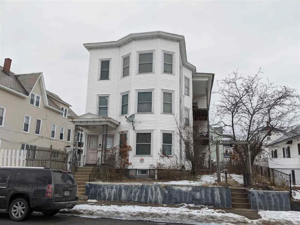 438 Auburn Street Manchester NH 03103
