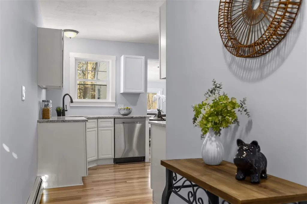 230 Ash Swamp Road Newmarket NH 03857