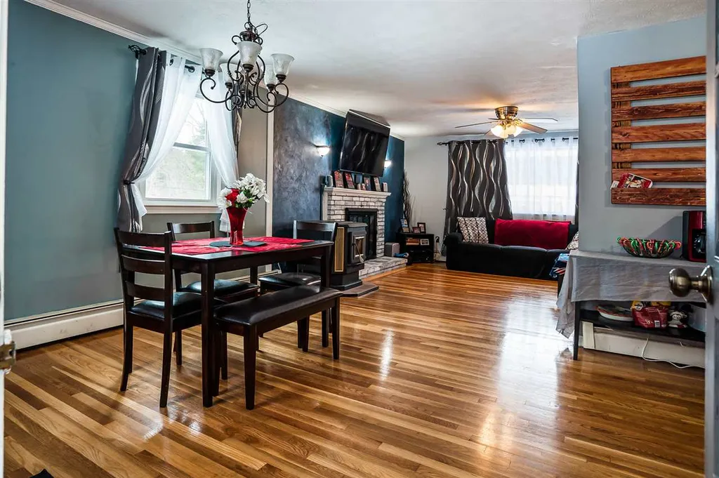 38 Barkland Drive Derry NH 03038