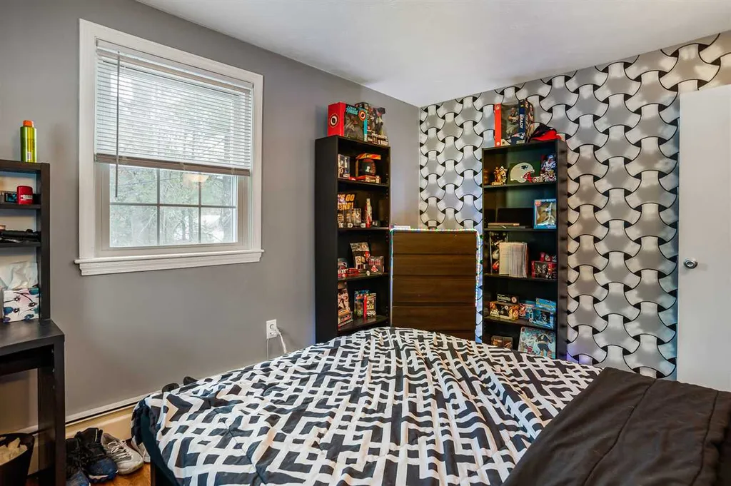 38 Barkland Drive Derry NH 03038
