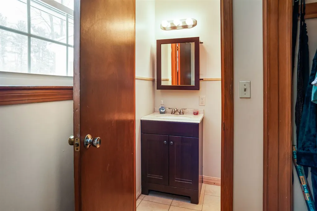 38 Barkland Drive Derry NH 03038