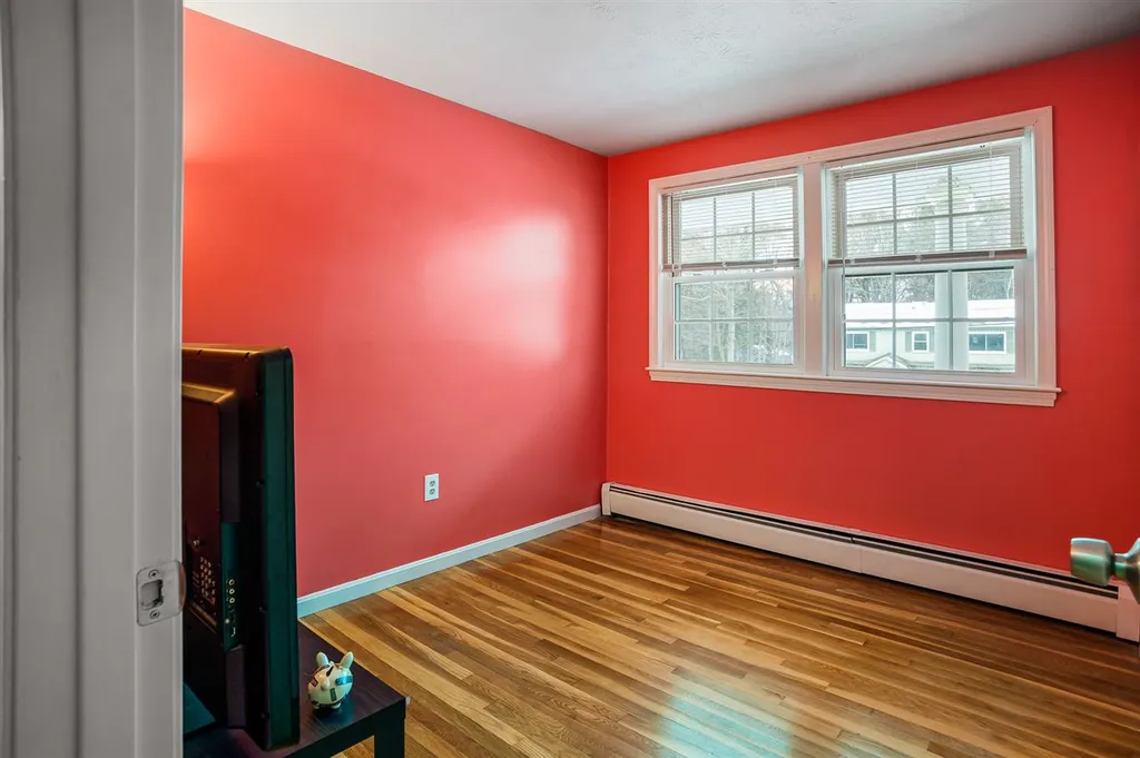 38 Barkland Drive Derry NH 03038
