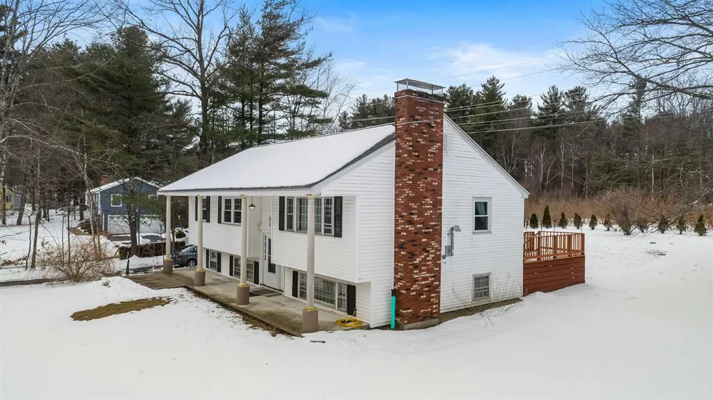 38 Barkland Drive Derry NH 03038