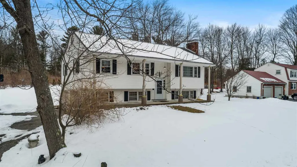 38 Barkland Drive Derry NH 03038