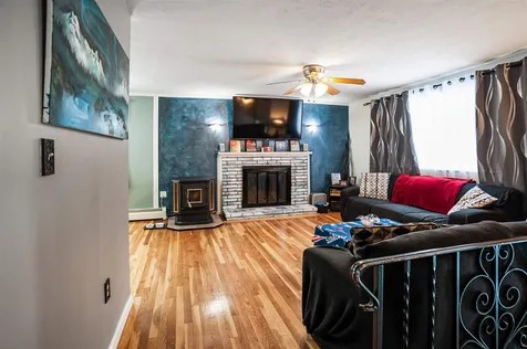 38 Barkland Drive Derry NH 03038