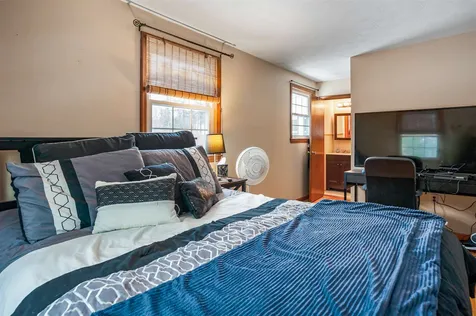 38 Barkland Drive Derry NH 03038