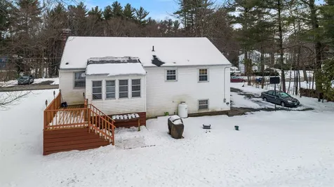 38 Barkland Drive Derry NH 03038