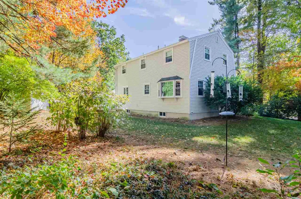 29 Sherwood Circle Salem NH 03079
