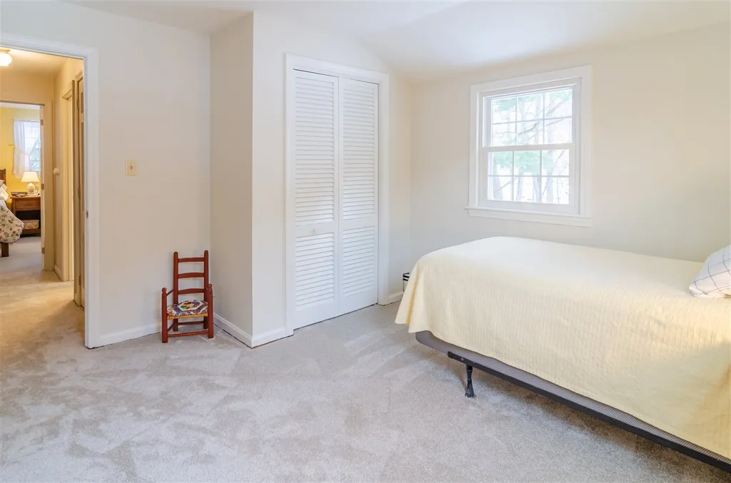 29 Sherwood Circle Salem NH 03079