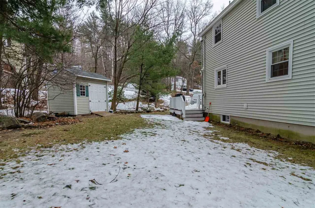 29 Sherwood Circle Salem NH 03079