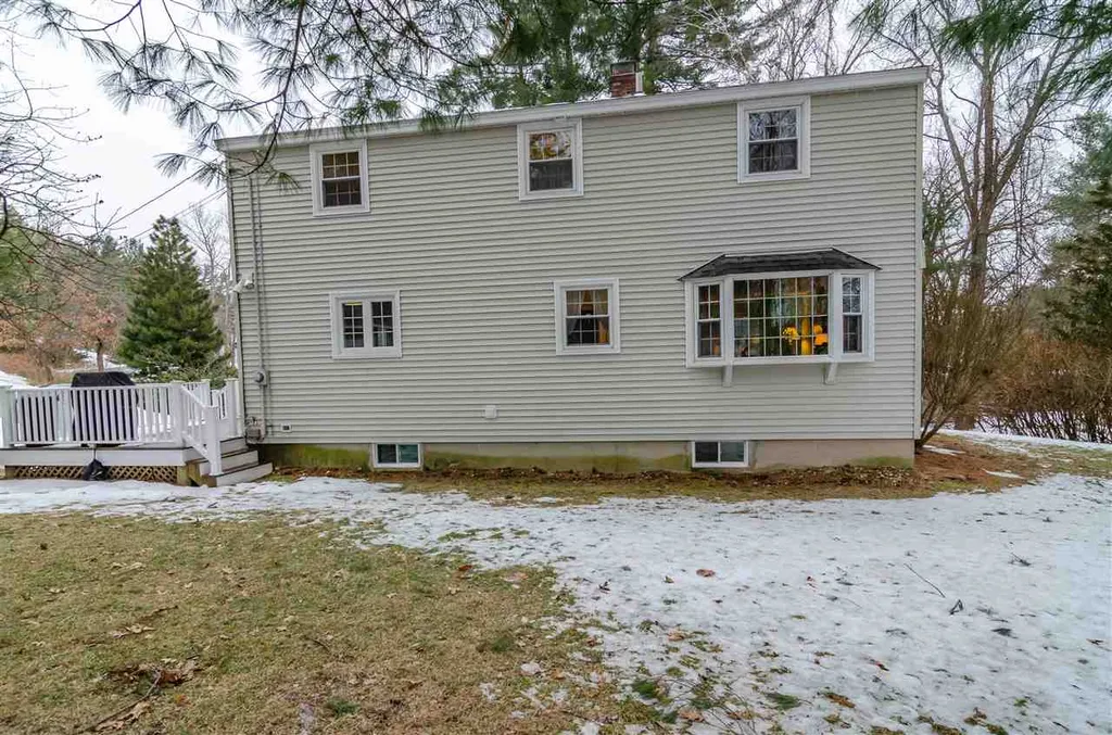29 Sherwood Circle Salem NH 03079