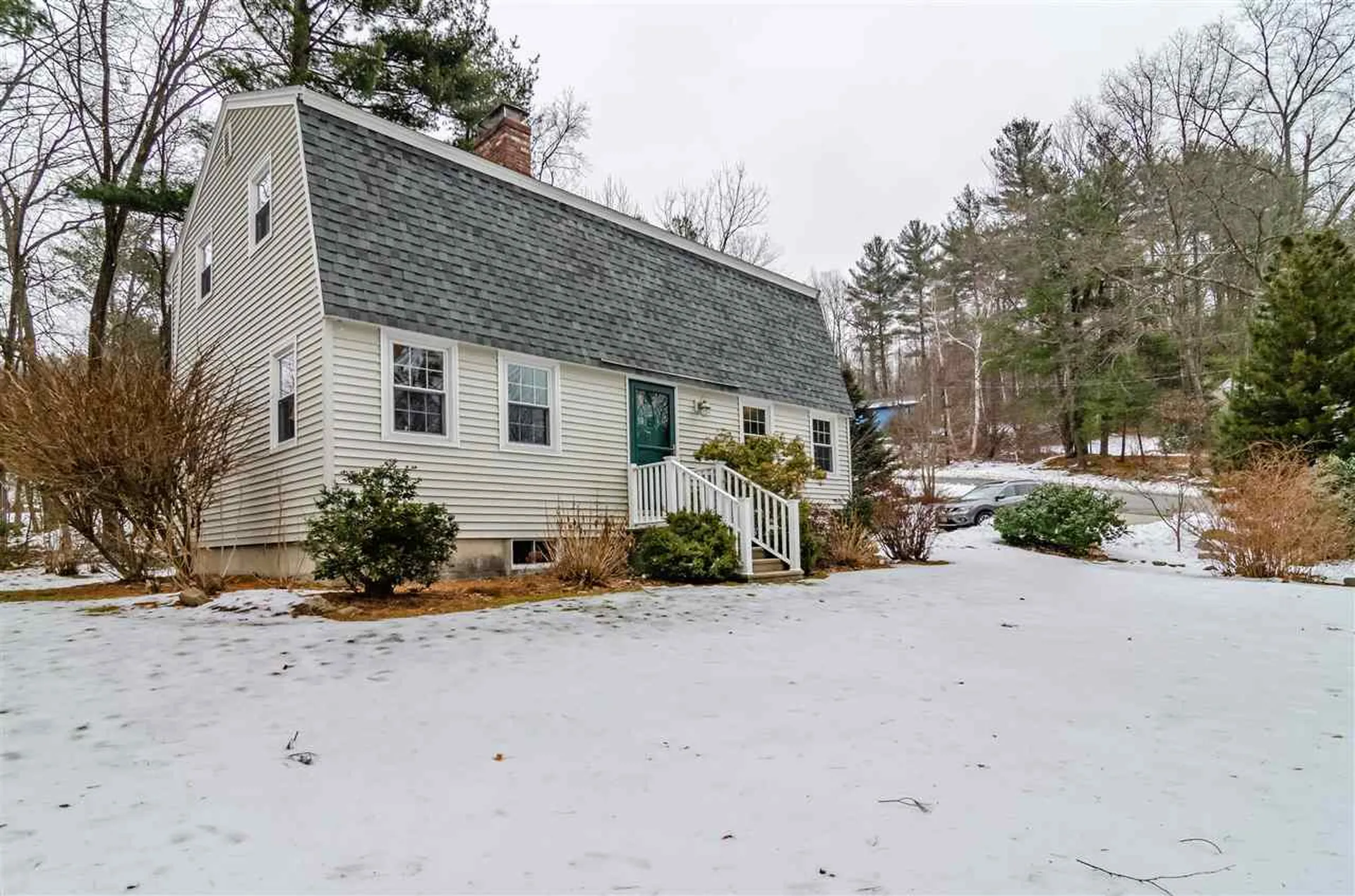 29 Sherwood Circle Salem NH 03079