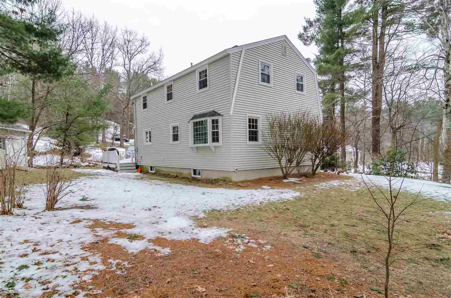29 Sherwood Circle Salem NH 03079