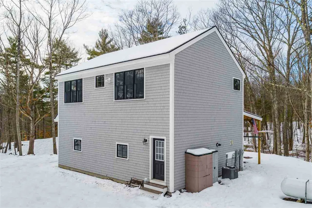 32 Rumsey Road York ME 03909-5417