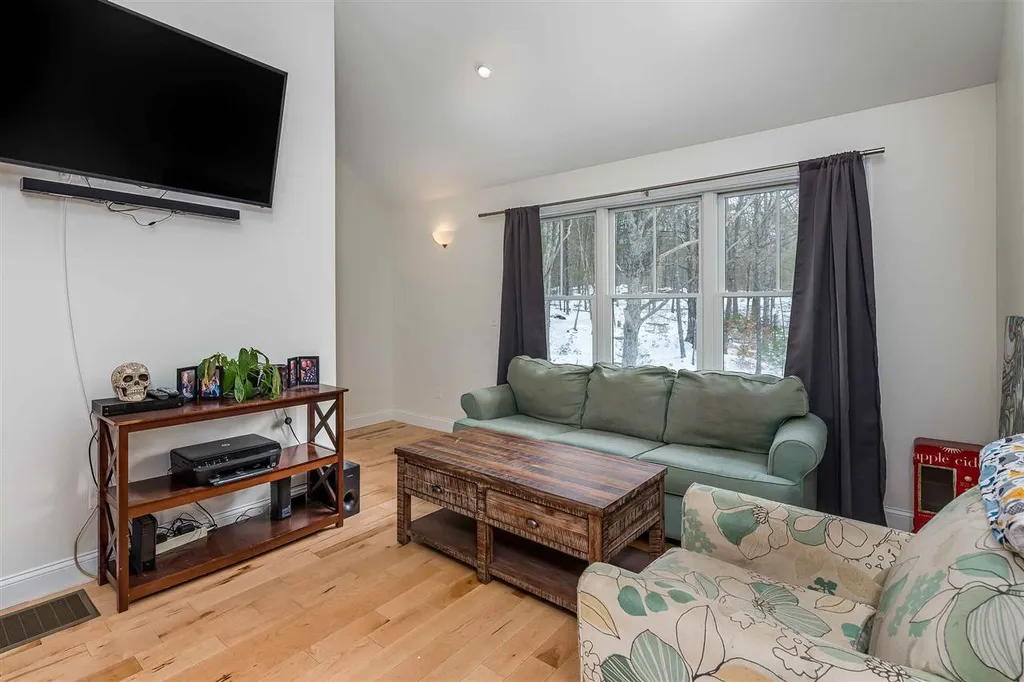 32 Rumsey Road York ME 03909-5417