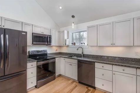 32 Rumsey Road York ME 03909-5417