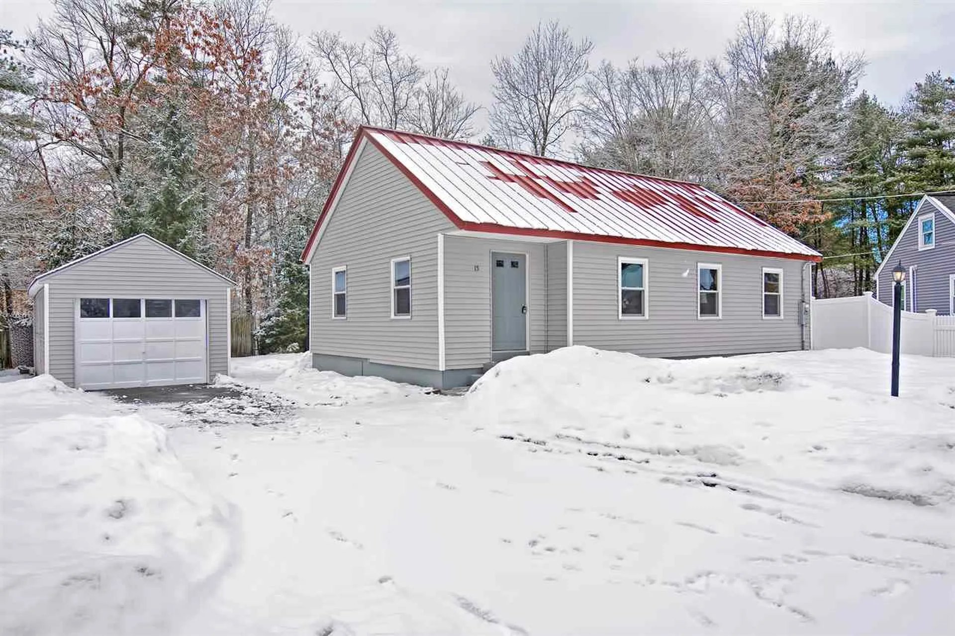 15 Berkshire Road Nashua NH 03064