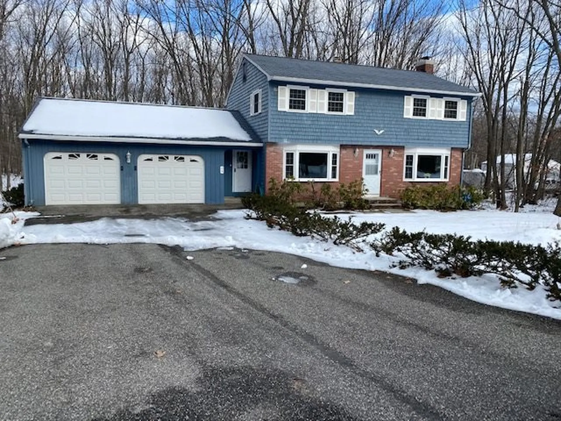 24 Hawthorne Drive Atkinson NH 03811