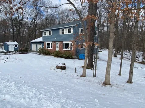24 Hawthorne Drive Atkinson NH 03811