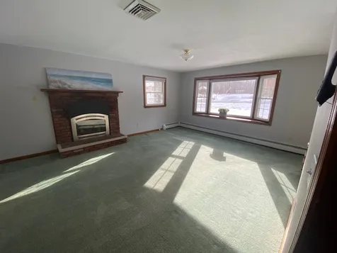 24 Hawthorne Drive Atkinson NH 03811