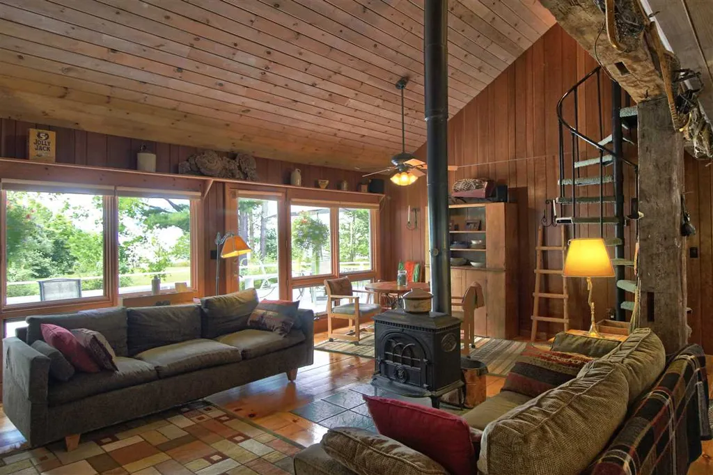 19 Adams Landing Road Extension Grand Isle VT 05458