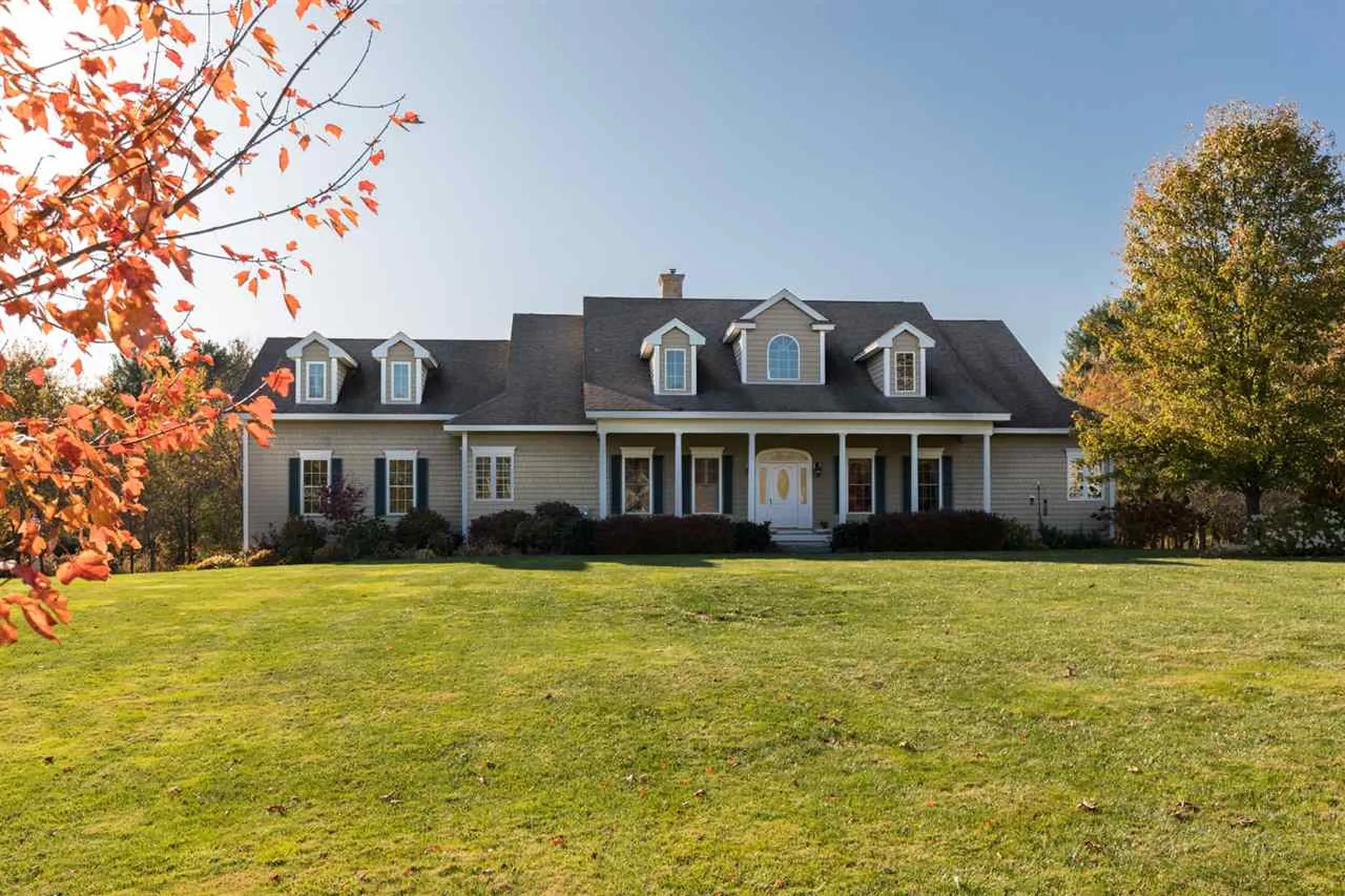 38 Maplevale Road East Kingston NH 03827