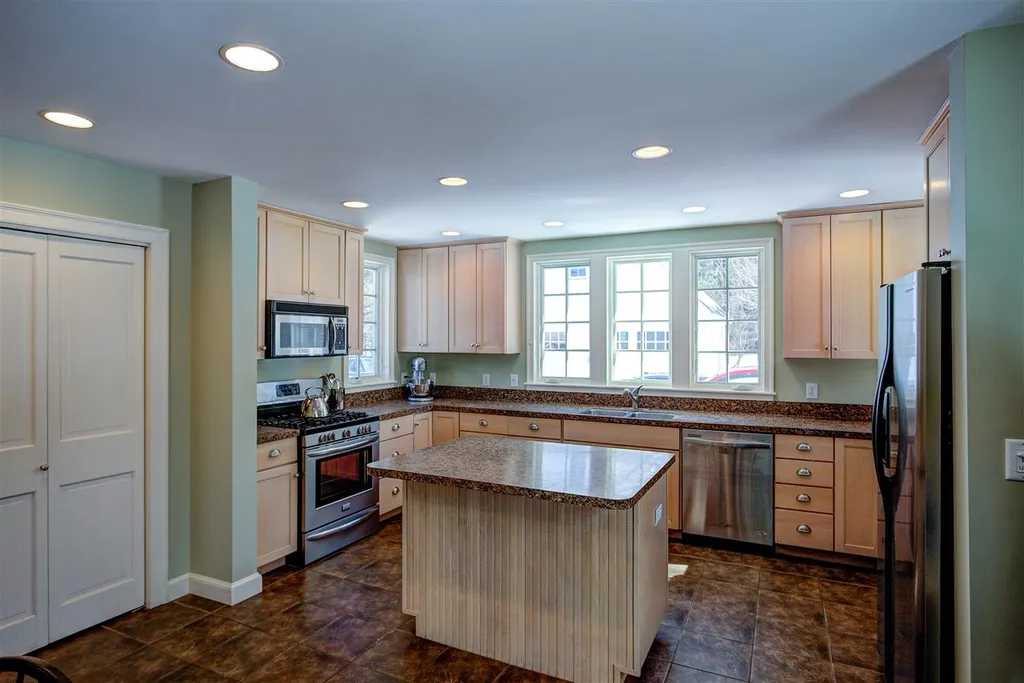 33 Lyme Road Hanover NH 03755