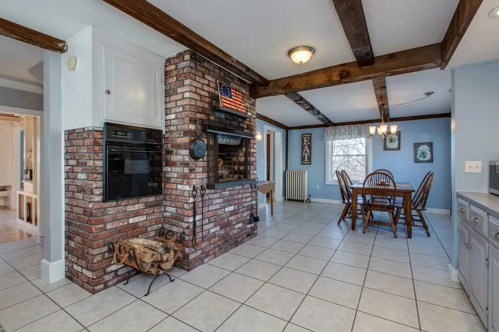 89 Hubbard Street Manchester NH 03104