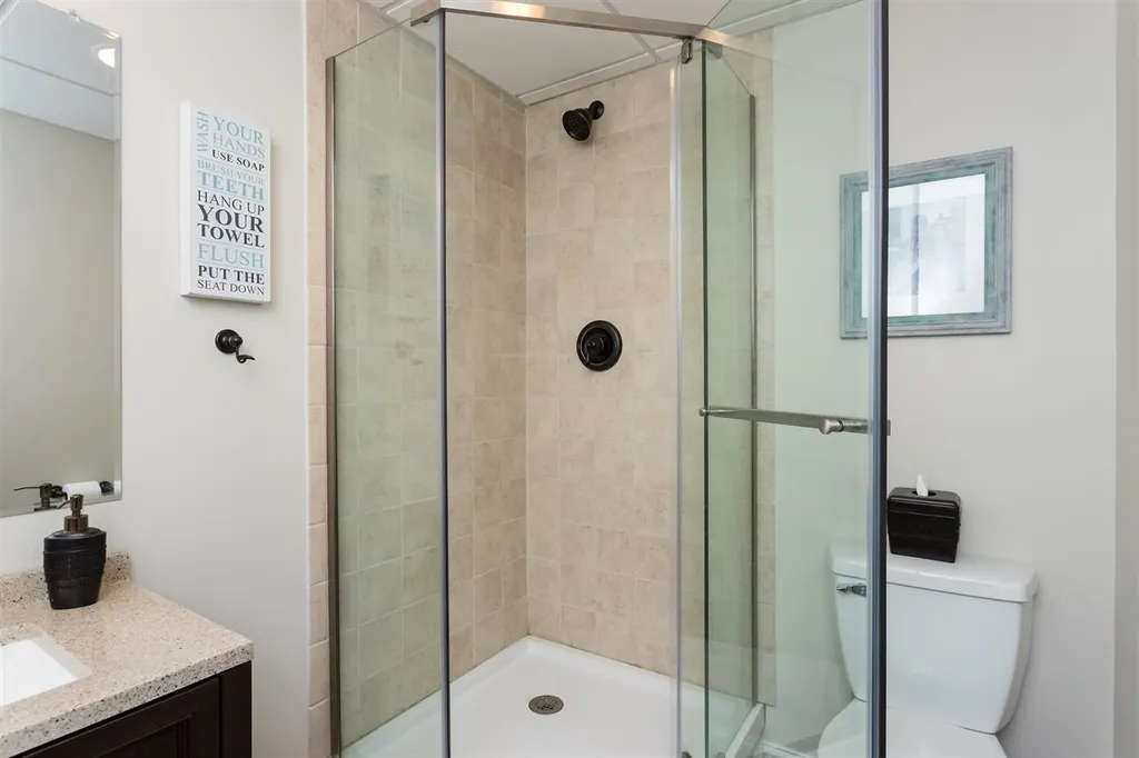 18 Treys Way Epping NH 03042