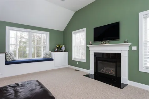 18 Treys Way Epping NH 03042