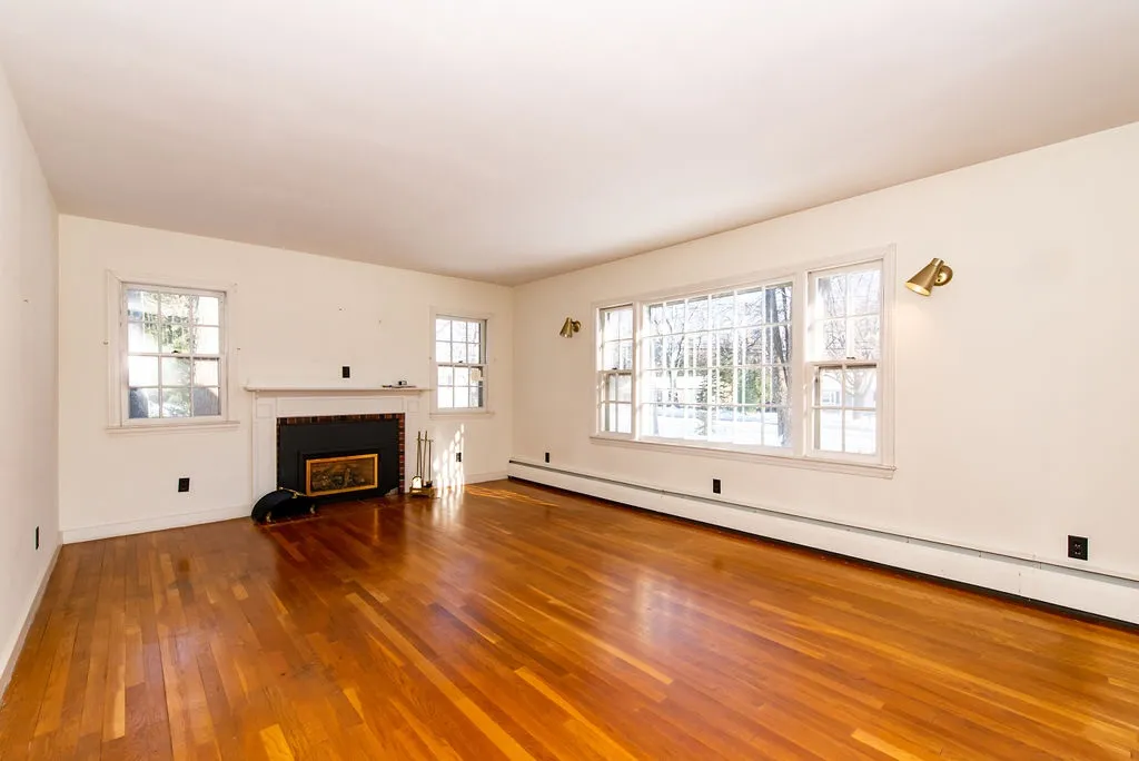 69 Bellamy Road Dover NH 03820